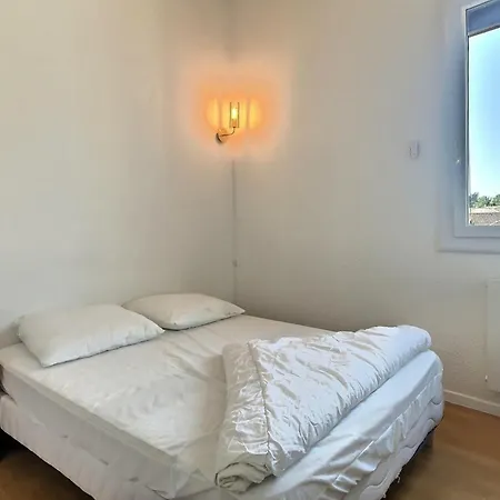 Climatise Pour 6 Personnes Апартаменты